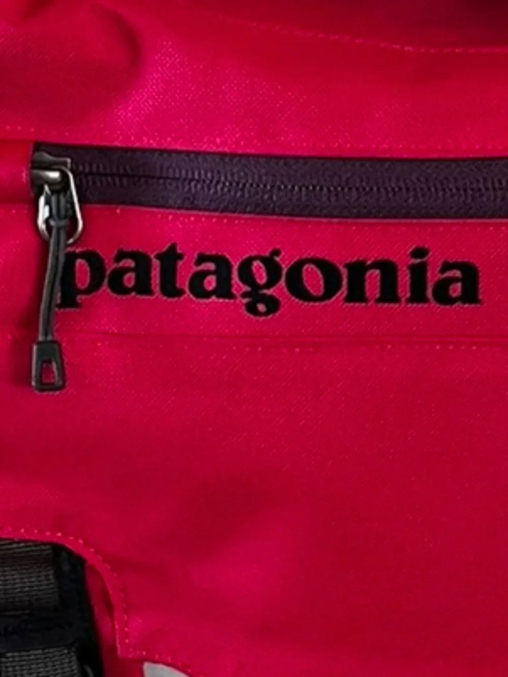 Patagonia Unisex Pink/Black MinMass Light Weight Travel Messenger/School Bag